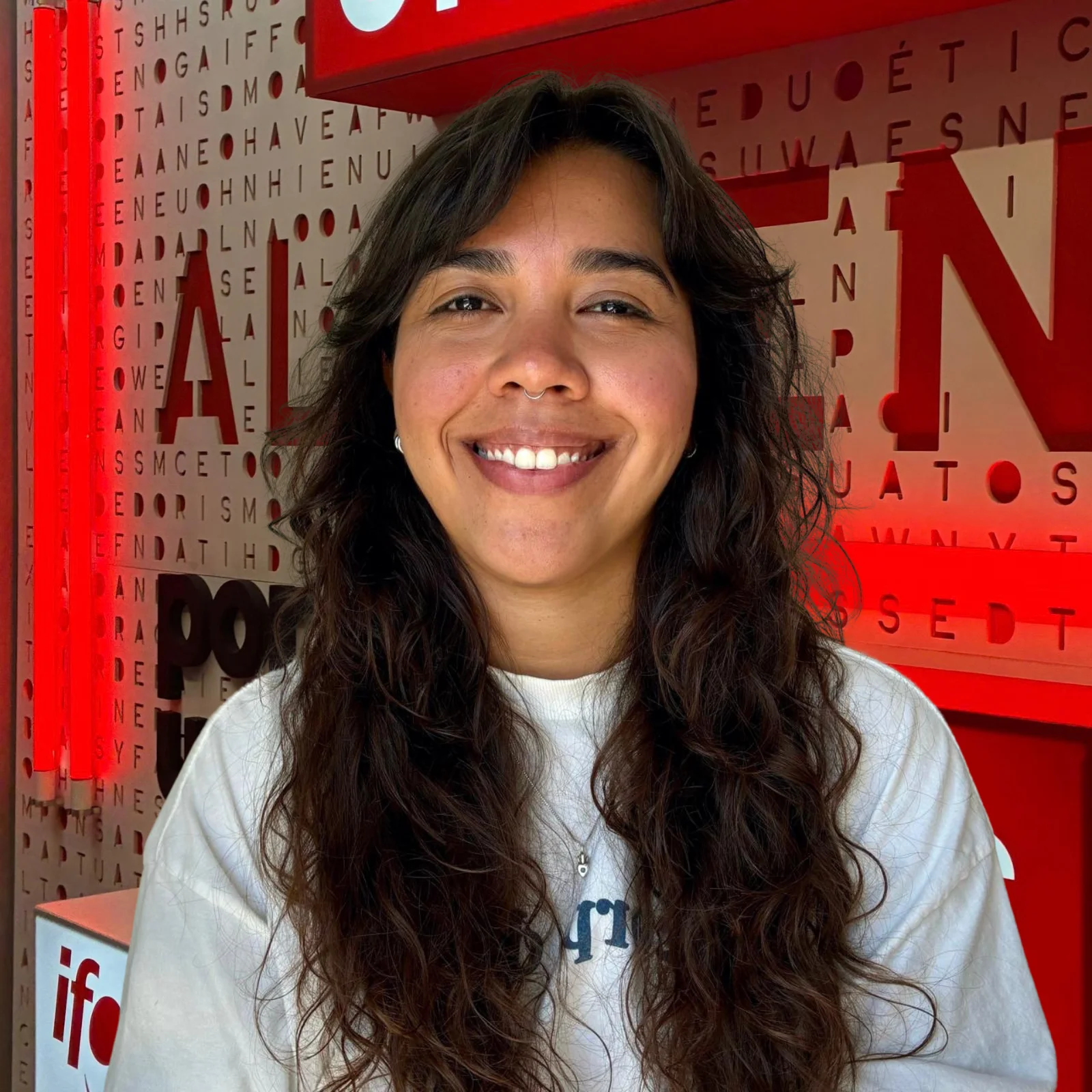 Foto de Aléxia Souza sorrindo